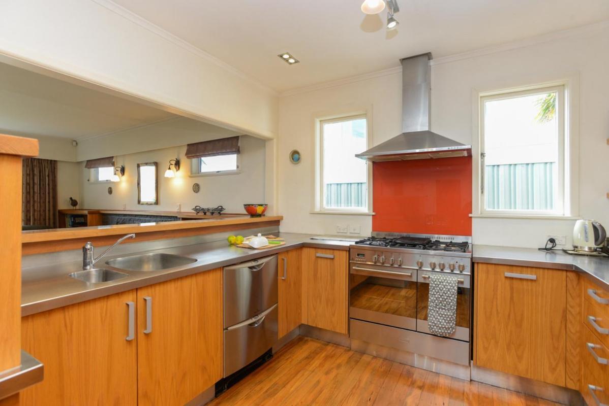 Breakwater Cottage - Napier Holiday Home Exterior foto